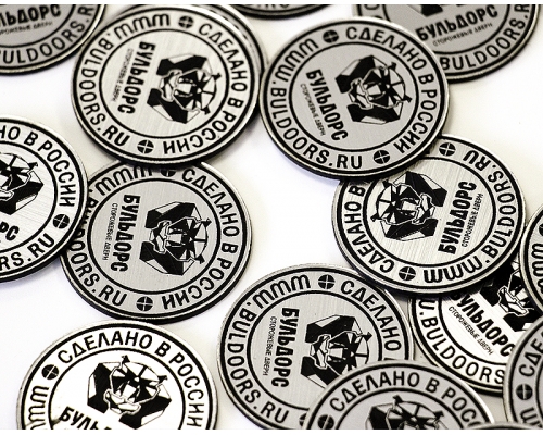 ШИЛЬДЫ ИЗ ДВУХСЛОЙНОГО ПЛАСТИКА